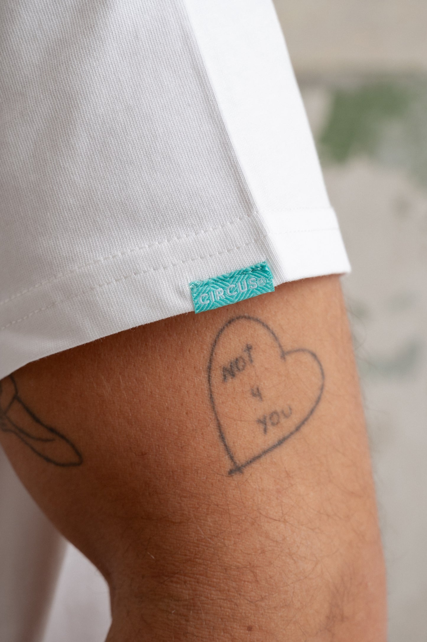Tee White Pocket Embroidery