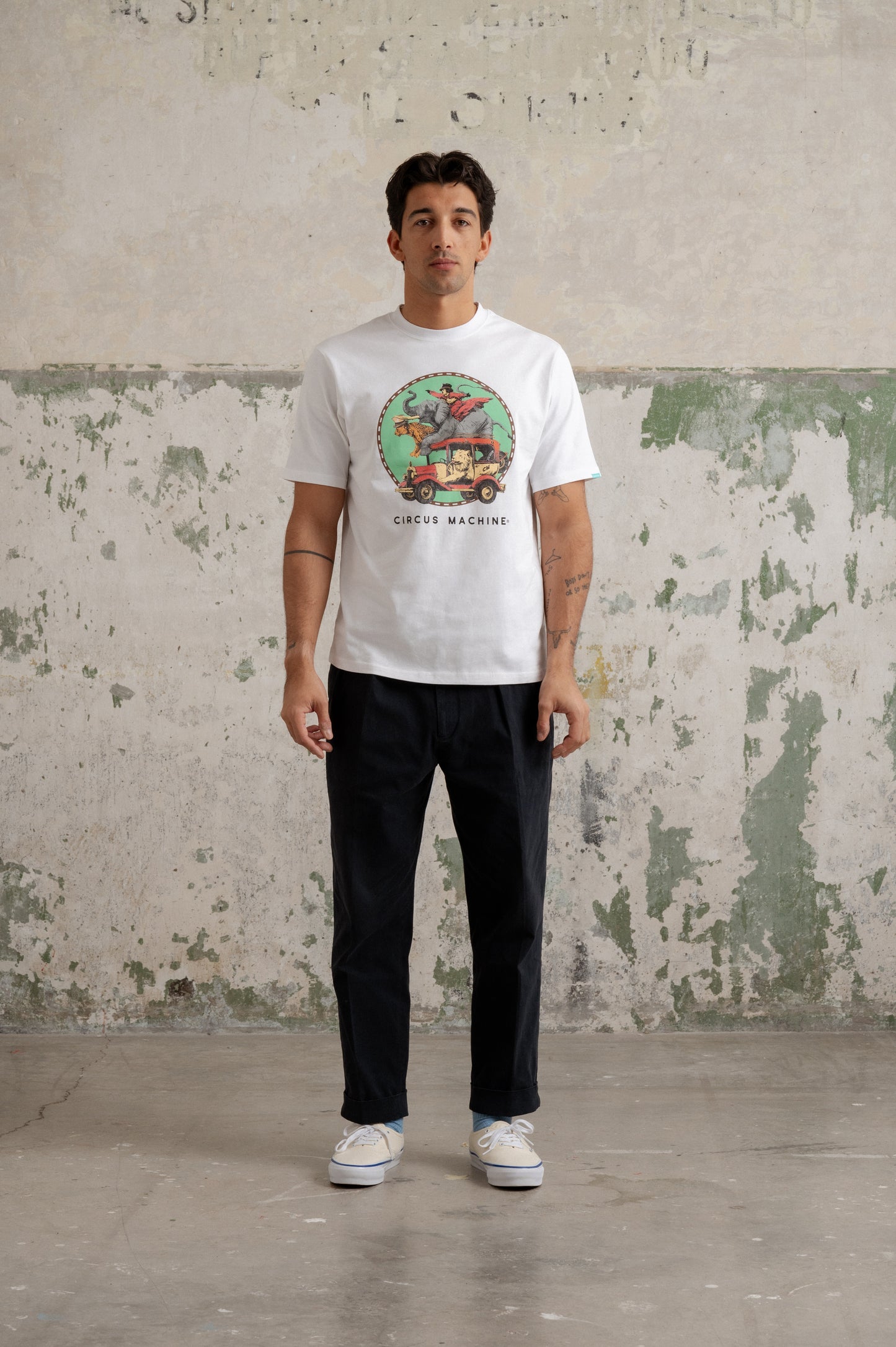 Tee White Driving Print